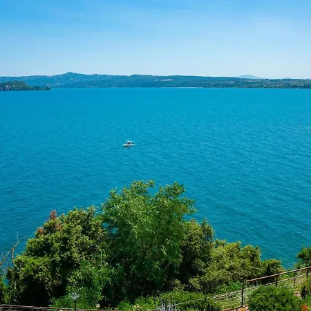 3 Bedroom Lovely In Appartement Canino