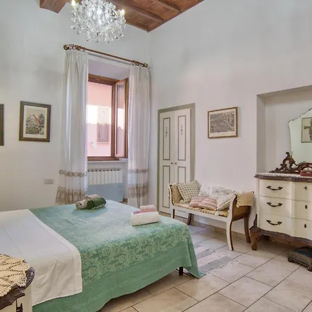 Appartement 3 Bedroom Lovely In Canino