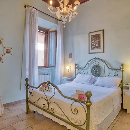 3 Bedroom Lovely In * Canino
