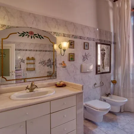 3 Bedroom Lovely In